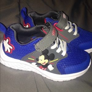 NWOT Mickey Mouse Sneakers